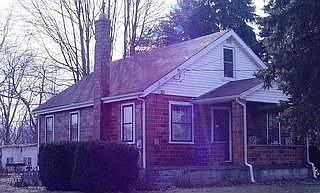 2nd image of 925 London Groveport Rd