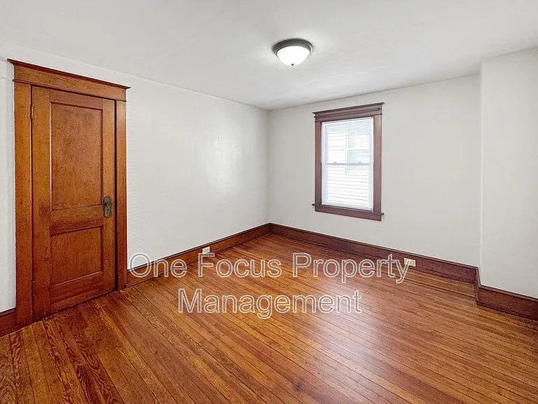 1154 Park Ave — Photo 10