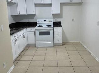 412 N Baker St APT 302, Santa Ana, CA 92703