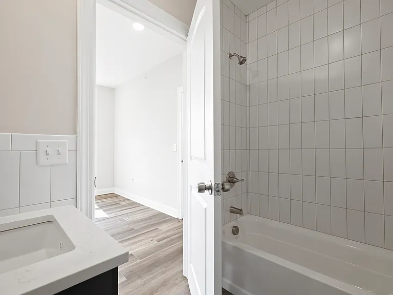 60 Woodside Pl — Photo 12