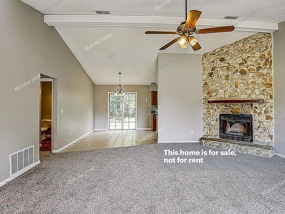 3rd image of 1447 Waco Ct