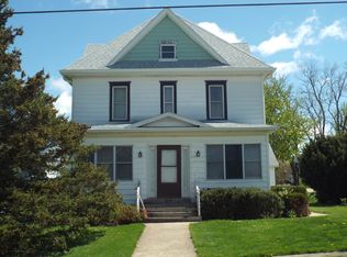 416 Chestnut St, Warren, IL 61087