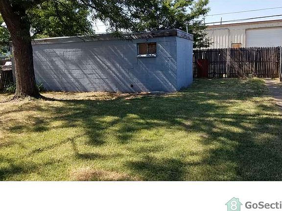 5th image of 2708 Curtis Dr Unit A
