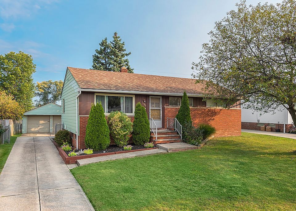 1st image of 11390 Gabriella Dr