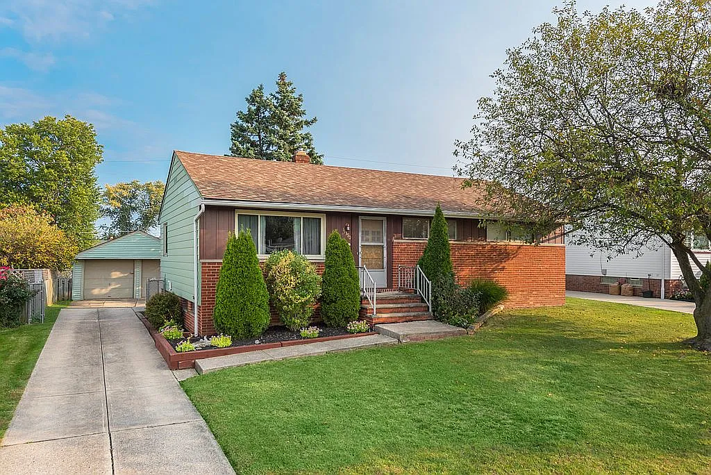 11390 Gabriella Dr photo 1