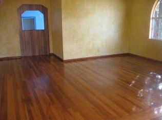 5766 Newcastle Ave, Encino, CA 91316