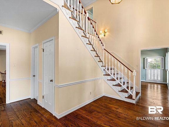 3rd image of 5309 Oak Bend Ct