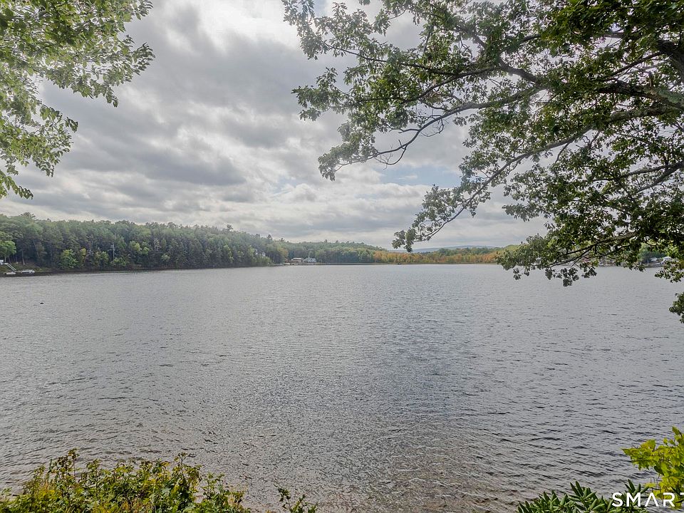 1st image of 371 Lakeview Drive