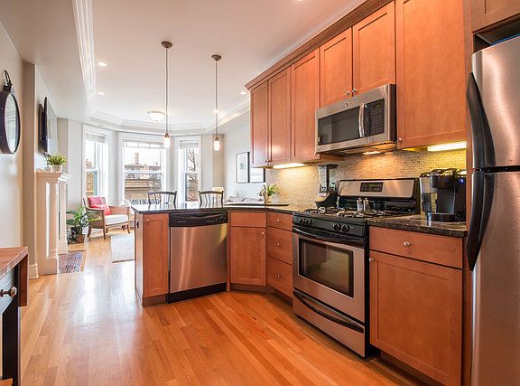 5th image of 1709 N Crilly Ct APT 3W