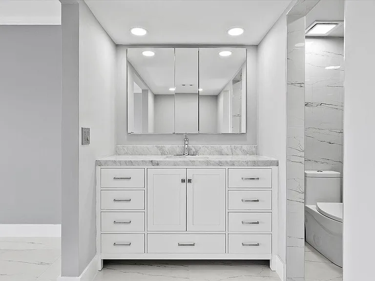 3040 Lake Shore Dr #101 — Photo 19