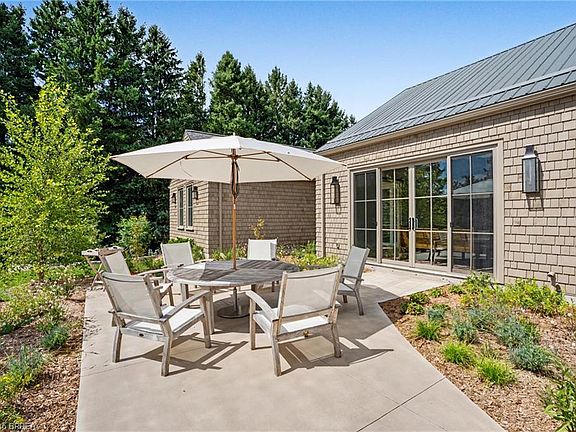 5th image of 28 River Rd