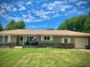615 Walnut St, Burden, KS 67019