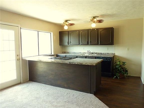 3rd image of 7558 Christie Ln