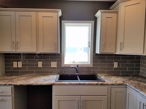 4th image of 1400 Augustine Dr
