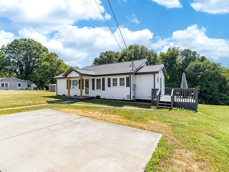 776 Watkins Rd — Photo 21