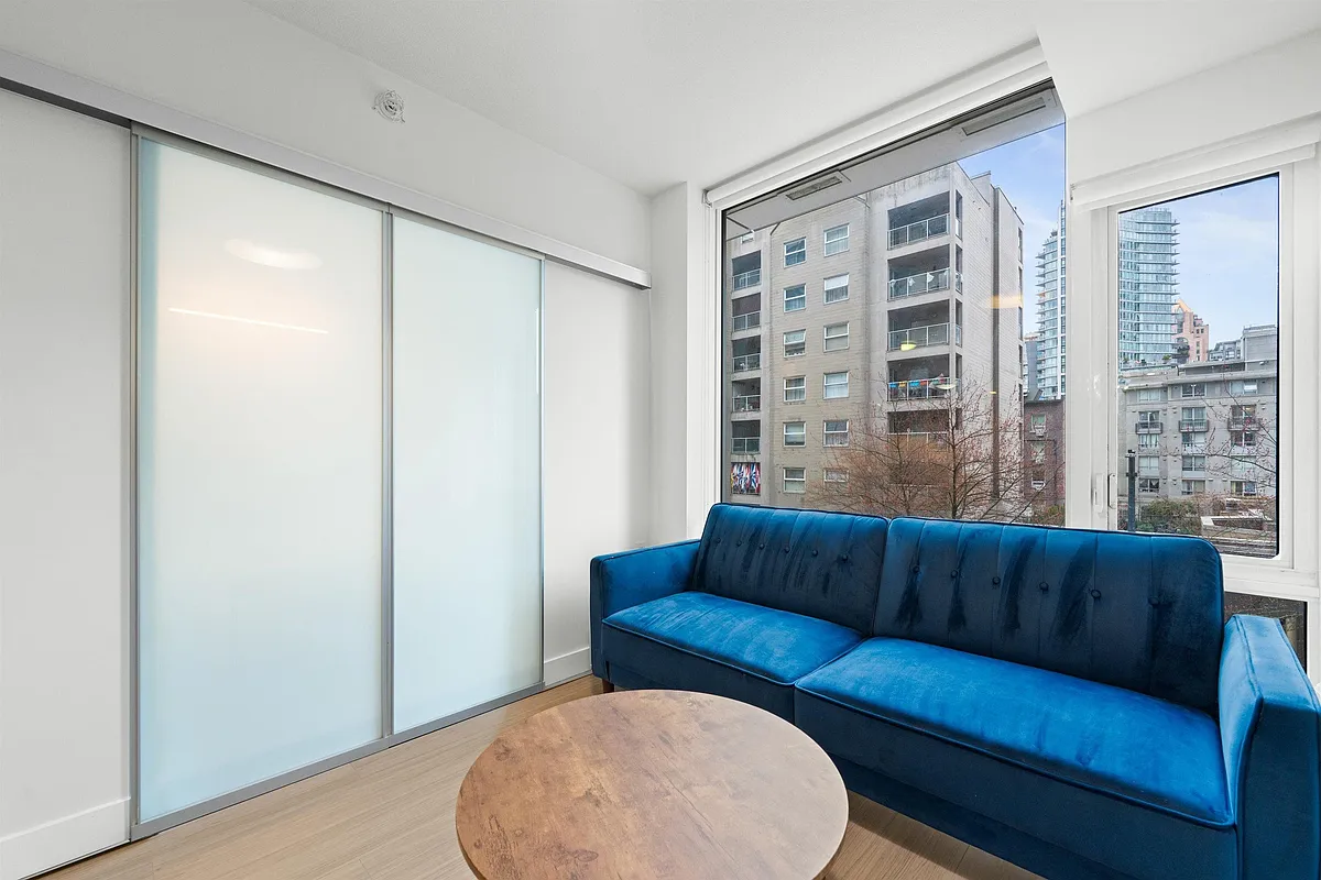 Building Photo - 1283 Howe St #404