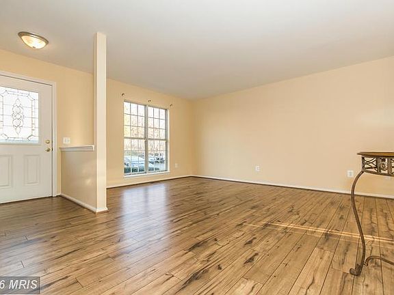 4th image of 14928 Ampstead Ct