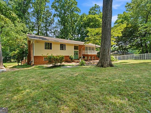 3rd image of 2994 Shenandoah Valley Rd