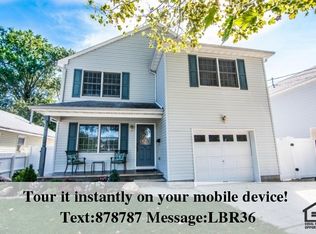 36 Shoreland Ter, Middletown, NJ 07748
