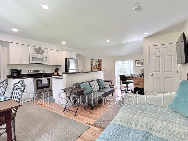 7 Lyme St #1-C — Photo 12