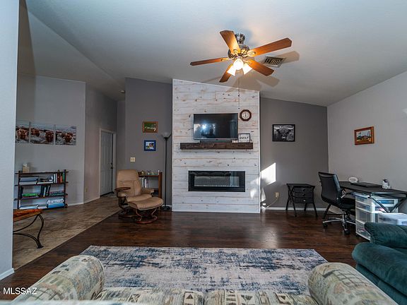 5th image of 2987 W Country Meadow Dr