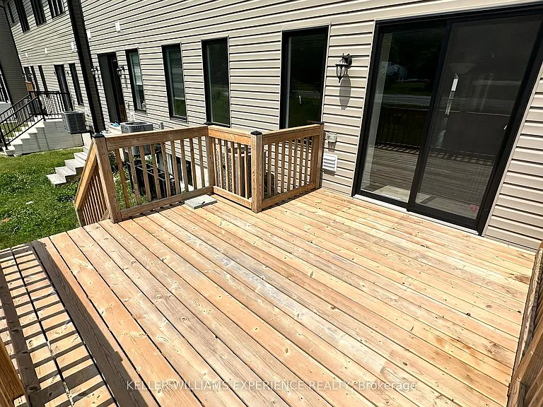 106 Delphi Ln — Photo 25