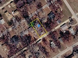 516 13th St, Ogden, KS 66517