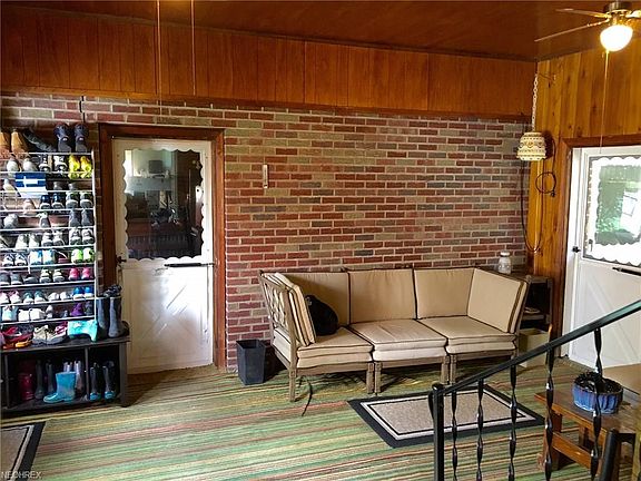 4th image of 3247 Randall St