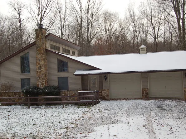 126 Codrington Rd, Du Bois, PA 15801