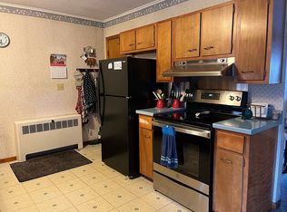 71 Munsill Ave, Bristol, VT 05443