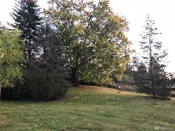 4th image of 3300 E Sunset Dr