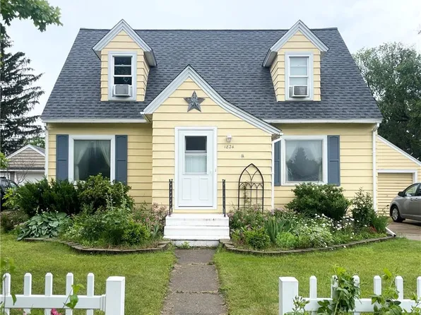 1824 Badger Avenue, Eau Claire, WI 54701