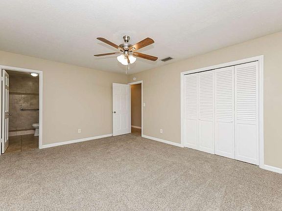 2nd image of 5207 Cumberland Dr #3