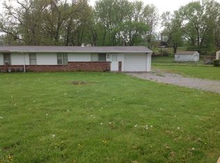8221 Pence Rd, Liberty, MO 64068