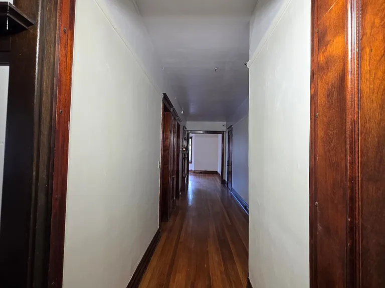 824 Columbus St #4 — Photo 22