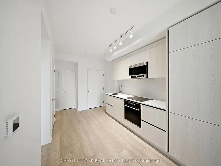 110 Broadway Ave #1113S — Photo 3