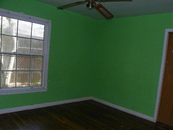 5th image of 3055 S Willowood Ln