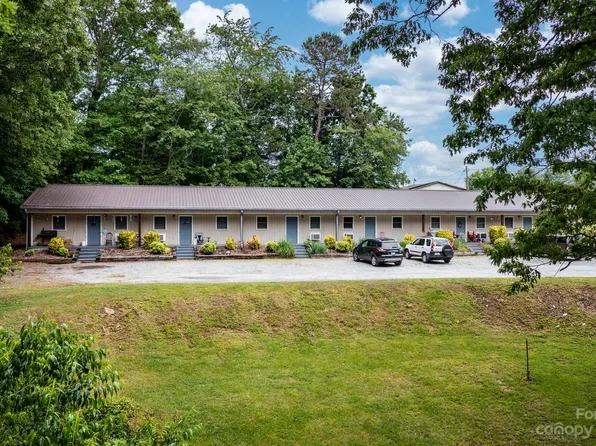 4274 Smokey Creek Rd, Lenoir, NC 28645