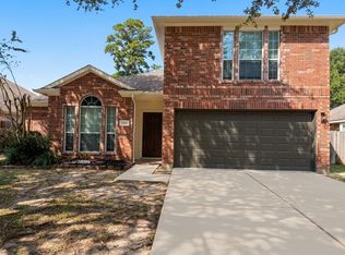 11922 Lois Lane Dr, Pinehurst, TX 77362