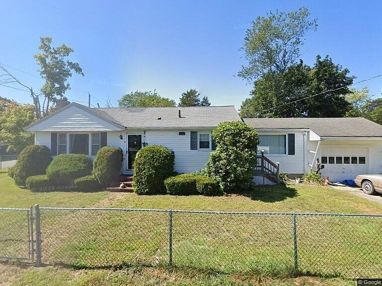 1st image of 6 Macdougall Ct