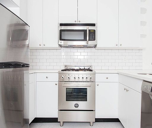 5th image of 43 W 16th St APT 6E