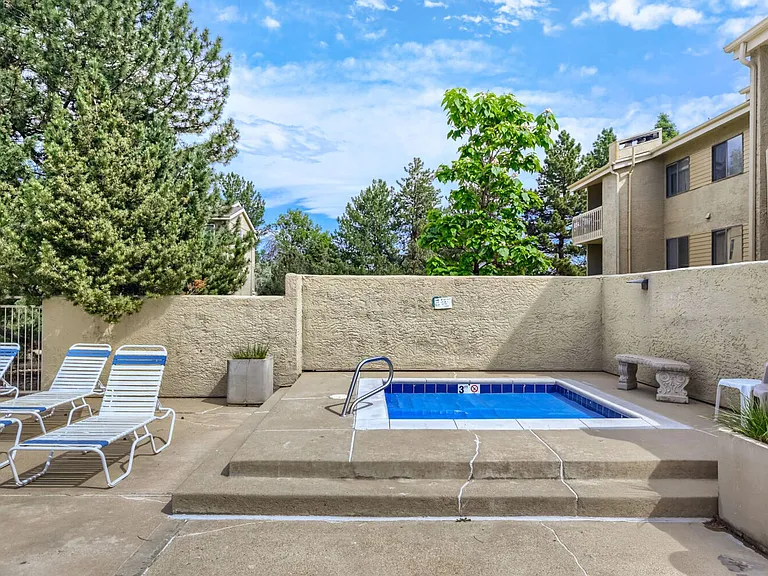 40 S Boulder Cir #4025 — Photo 17