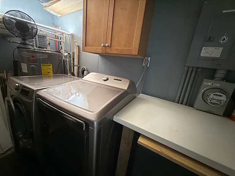 Laundry facility in building