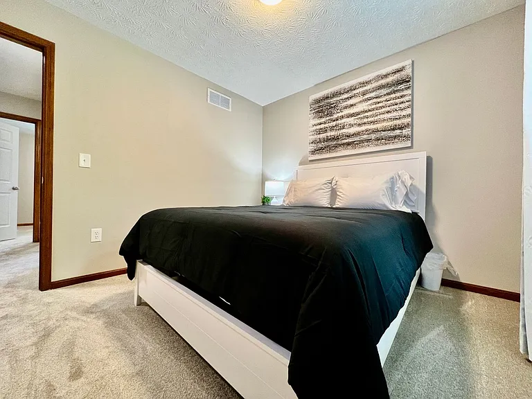 6429 Cincinnati Dayton Rd #B — Photo 23