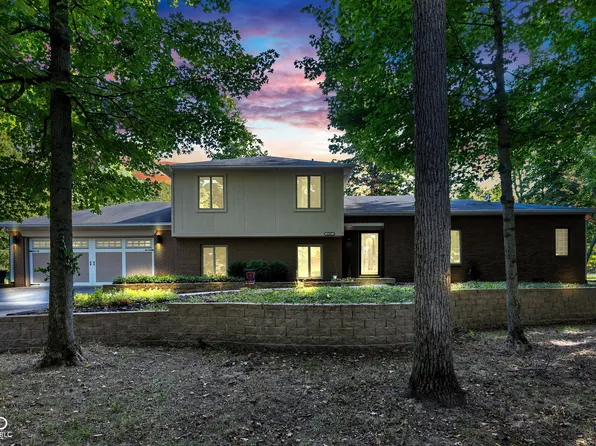 6548 Lake Forest Dr, Avon, IN 46123