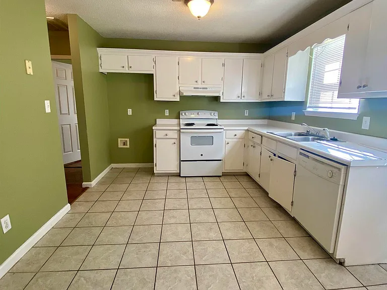 242 Comet Dr — Photo 21