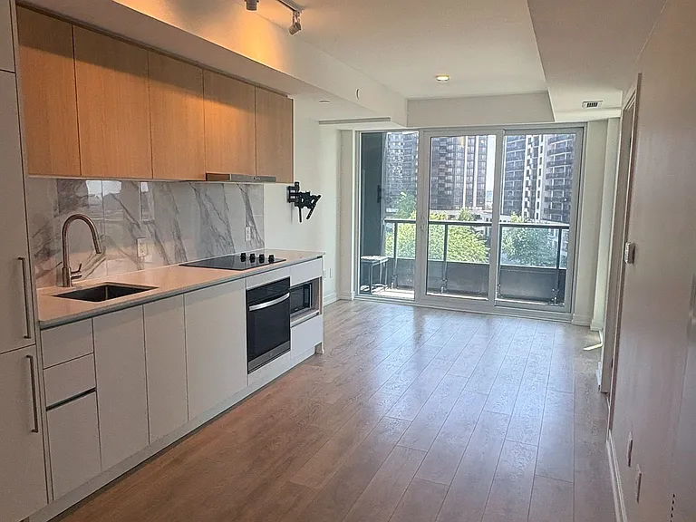 1100 Sheppard Ave W #709 — Photo 3