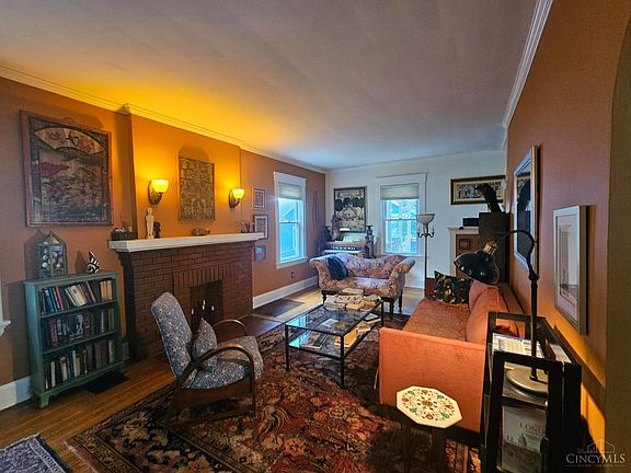 4th image of 6304 Orchard Ln