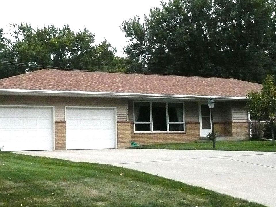 1st image of 608 N 12th St