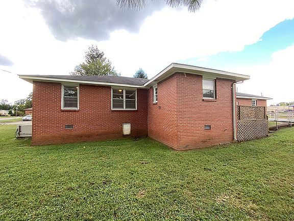 5th image of 1028 Council St